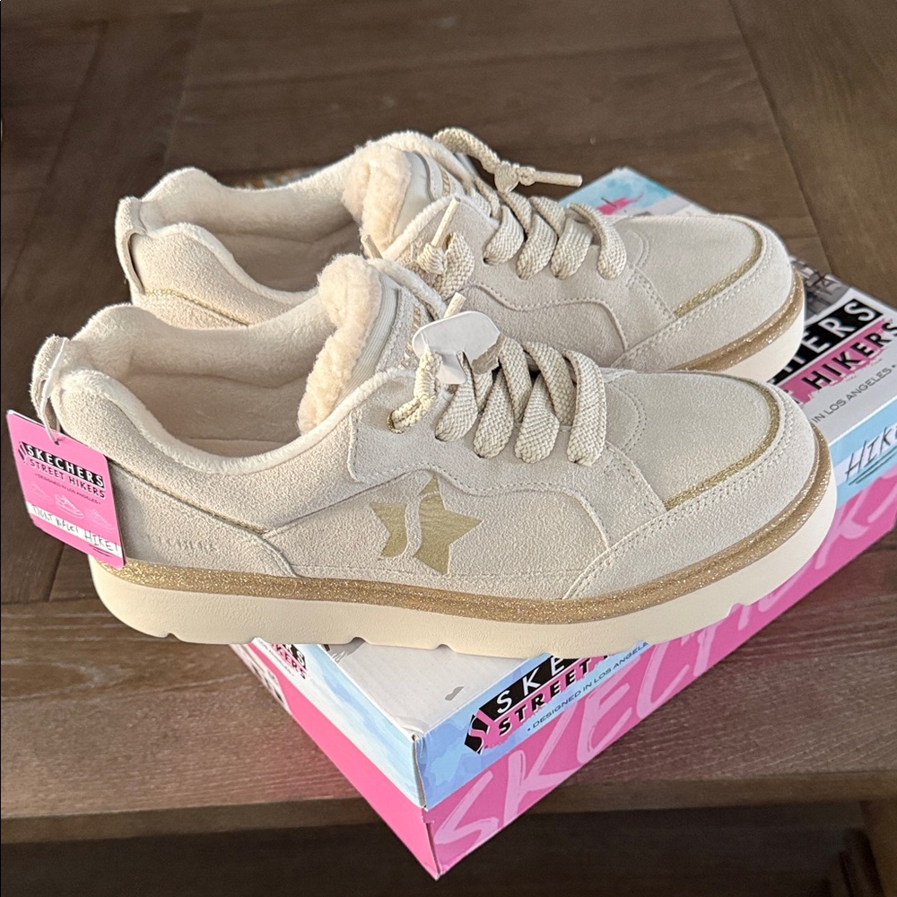 Skechers Beige Star Sneakers